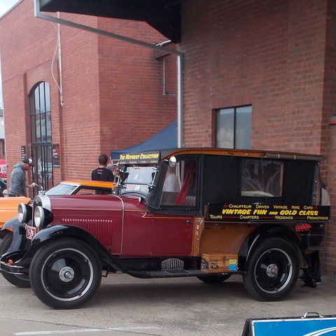 Vintage Fun Hire Cars - Food Delivery Shop 0