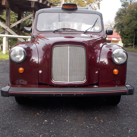 Vintage Fun Hire Cars - Food Delivery Shop 5