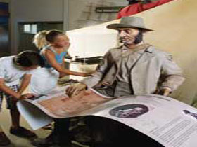 Bay Discovery Centre - Food Delivery Shop 0