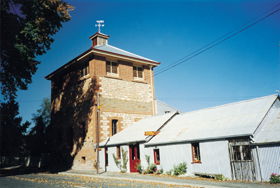 The Oakbank Weaver - Food Delivery Shop 0