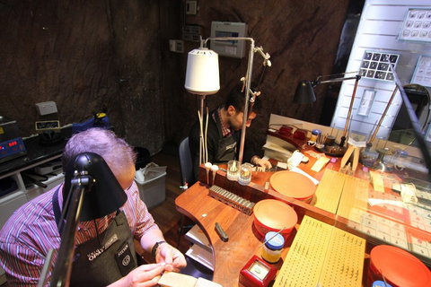 Unique Opal And Diamond Mine  - The Underground Opal Mine - Food Delivery Shop 0