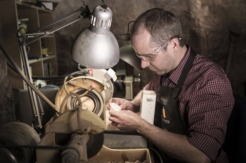 Unique Opal And Diamond Mine  - The Underground Opal Mine - Food Delivery Shop 6