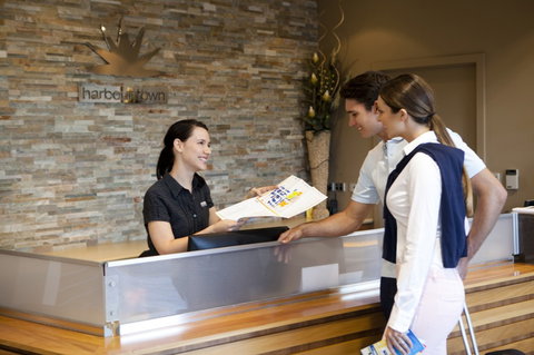 Harbour Town Outlet Shopping Centre - Food Delivery Shop 2