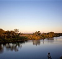 Lake Wivenhoe - Pet Food Australia