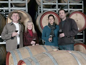 Lambert Estate Wines - Food Delivery Shop 2