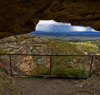 Hassans Walls Lookout - Food Delivery Shop