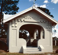 Stanthorpe Soldiers Memorial - Pet Food Australia