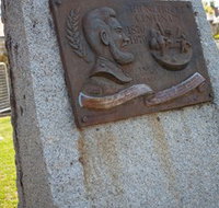 Thunderbolt's Statue and Constable Walker Memorial - Pet Food Australia