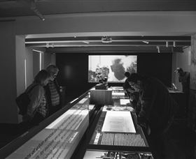 Female Orphan School - Food Delivery Shop 5