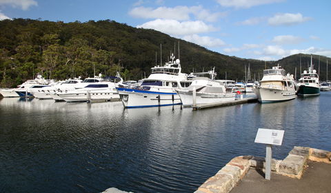 Empire Marina Bobbin Head - Food Delivery Shop 2