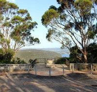 Staples lookout - Pet Food Australia
