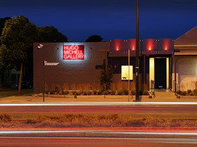 Hugo Michell Gallery - Food Delivery Shop 0