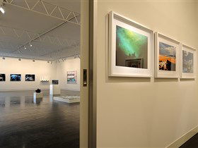 Hugo Michell Gallery - Food Delivery Shop 3