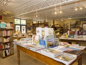 Matilda Bookshop - Food Delivery Shop 3