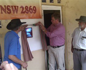 Peak Hill FM Community Radio Station - Pet Food Australia 1