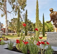 Private Robert Mactier Statue - Food Delivery Shop