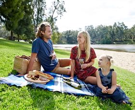 Wagga Beach - Food Delivery Shop 0