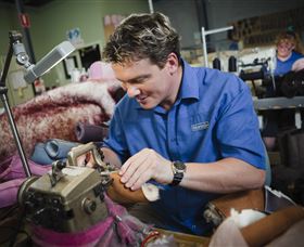 Mortels Sheepskin Factory - Food Delivery Shop 2