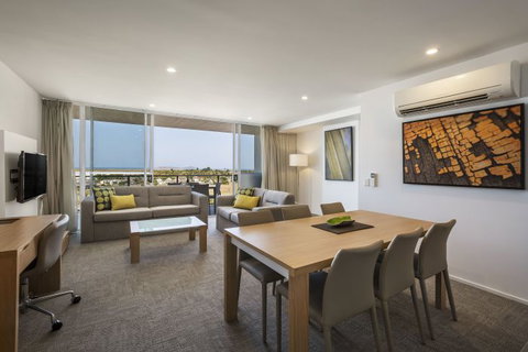 Quest Mackay On Gordon - Food Delivery Shop 7