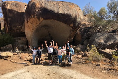Full-Day Wave Rock & Historic York - Food Delivery Shop 4