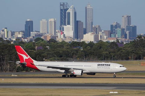 Airport Transfer-Fremantle To Perth Airport - Food Delivery Shop 1