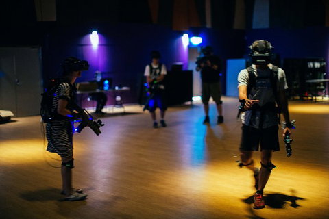 Free Roam VR Experience - Ready Team One - Food Delivery Shop 1