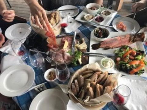 Phillip Island Wine Experience Tour - Food Delivery Shop 2