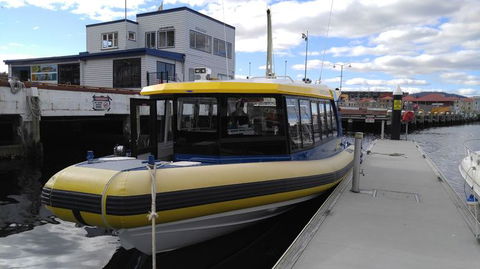 Fresh From The Ocean: Tasmanian Seafood Gourmet Full-Day Cruise Including Lunch - Food Delivery Shop 2