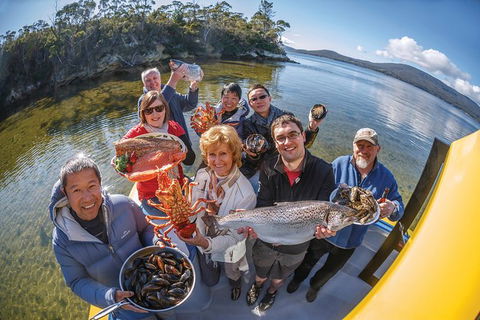 Fresh From The Ocean: Tasmanian Seafood Gourmet Full-Day Cruise Including Lunch - Food Delivery Shop 12