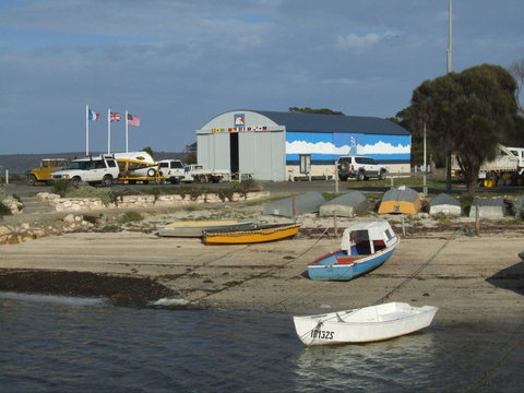 Rebuild Independence Project - Pet Food Australia 0