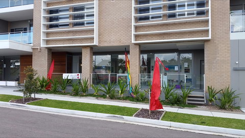 Finite Gallery - Food Delivery Shop 0