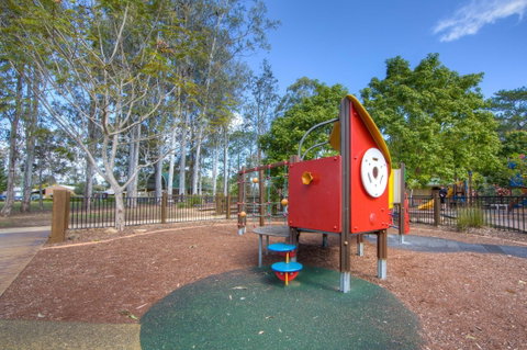 John Scott Park - Food Delivery Shop 2