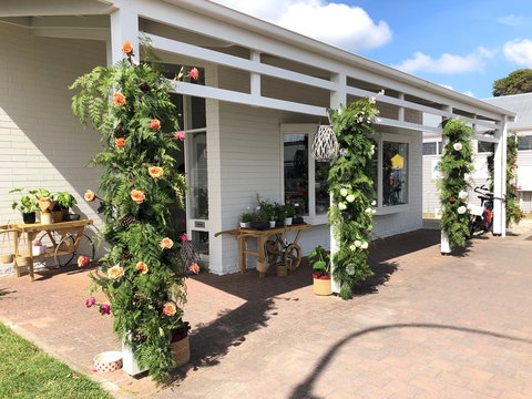 Robe Flower School - Food Delivery Shop 1