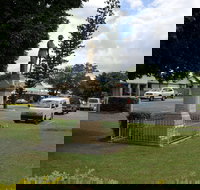 Miriam Vale War Memorial - Food Delivery Shop