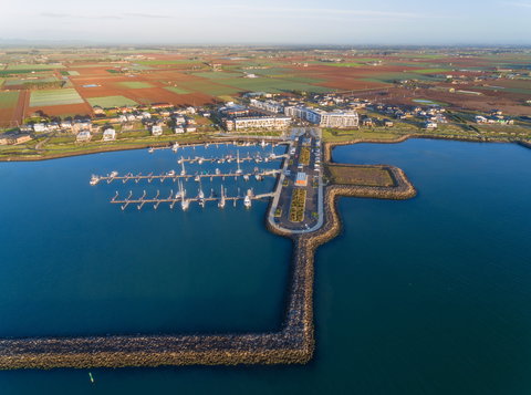 Wyndham Harbour - Food Delivery Shop 0