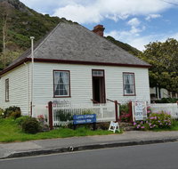 Joe Lyons Cottage - Food Delivery Shop