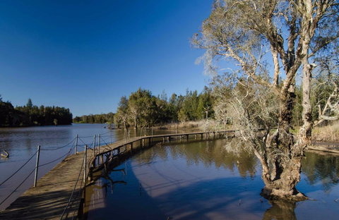 Longneck Lagoon Walking Track - Food Delivery Shop 0