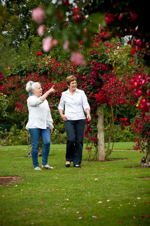 Victoria State Rose Garden At Werribee Park - Food Delivery Shop 2