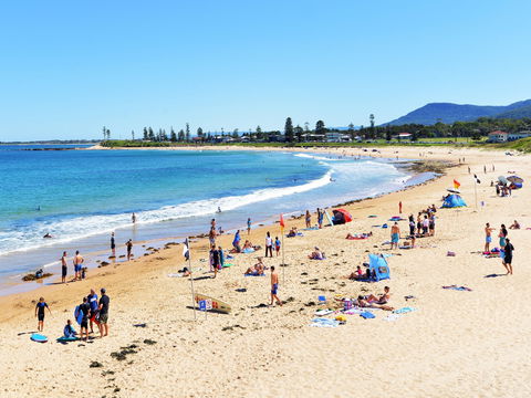 Sandon Point Beach - Food Delivery Shop 0