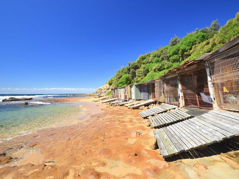 Sandon Point Beach - Food Delivery Shop 1