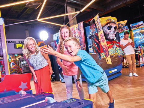 Timezone Coolangatta - Food Delivery Shop 1