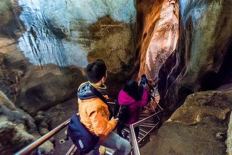 Jenolan Caves: Chifley Cave Tour - Food Delivery Shop 1