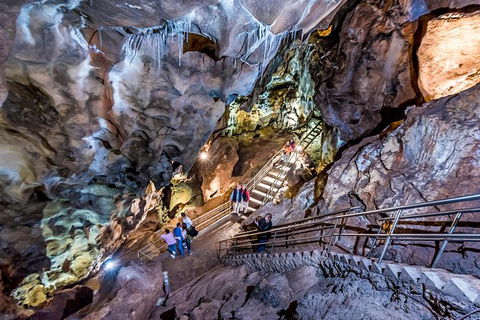 Jenolan Caves: Chifley Cave Tour - Food Delivery Shop 3