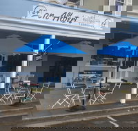 84 On Albert - Pet Food Australia