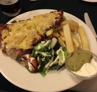 Cunninghams Hotel - Pet Food Australia