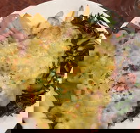 Halls Gap Tavern - Food Delivery Shop