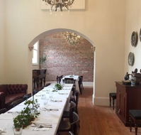 Royal Hotel St Arnaud - Food Delivery Shop