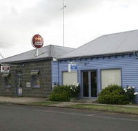 Macarthur Hotel - Food Delivery Shop