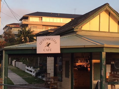 Queenscliff Cafe - Pet Food Australia 0