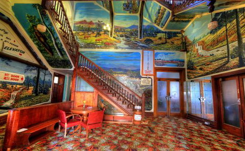 The Palace Hotel Restaurant - Pet Food Australia 0